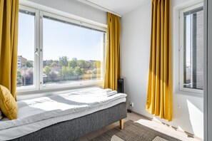 Standard Apartment, 2 Bedrooms | Blackout drapes, soundproofing, iron/ironing board, free WiFi - Hiisi Homes Turku Ratapiha (Turku)