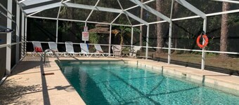 14) Pink Owl Cottage