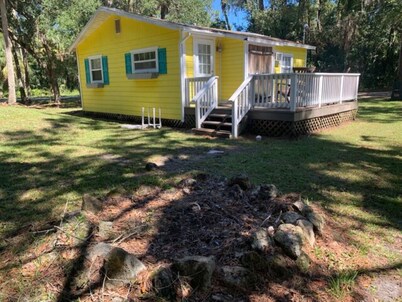 15) Mocking Bird Cottage