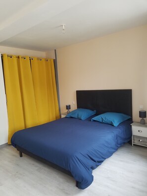 3 bedrooms, WiFi, bed sheets