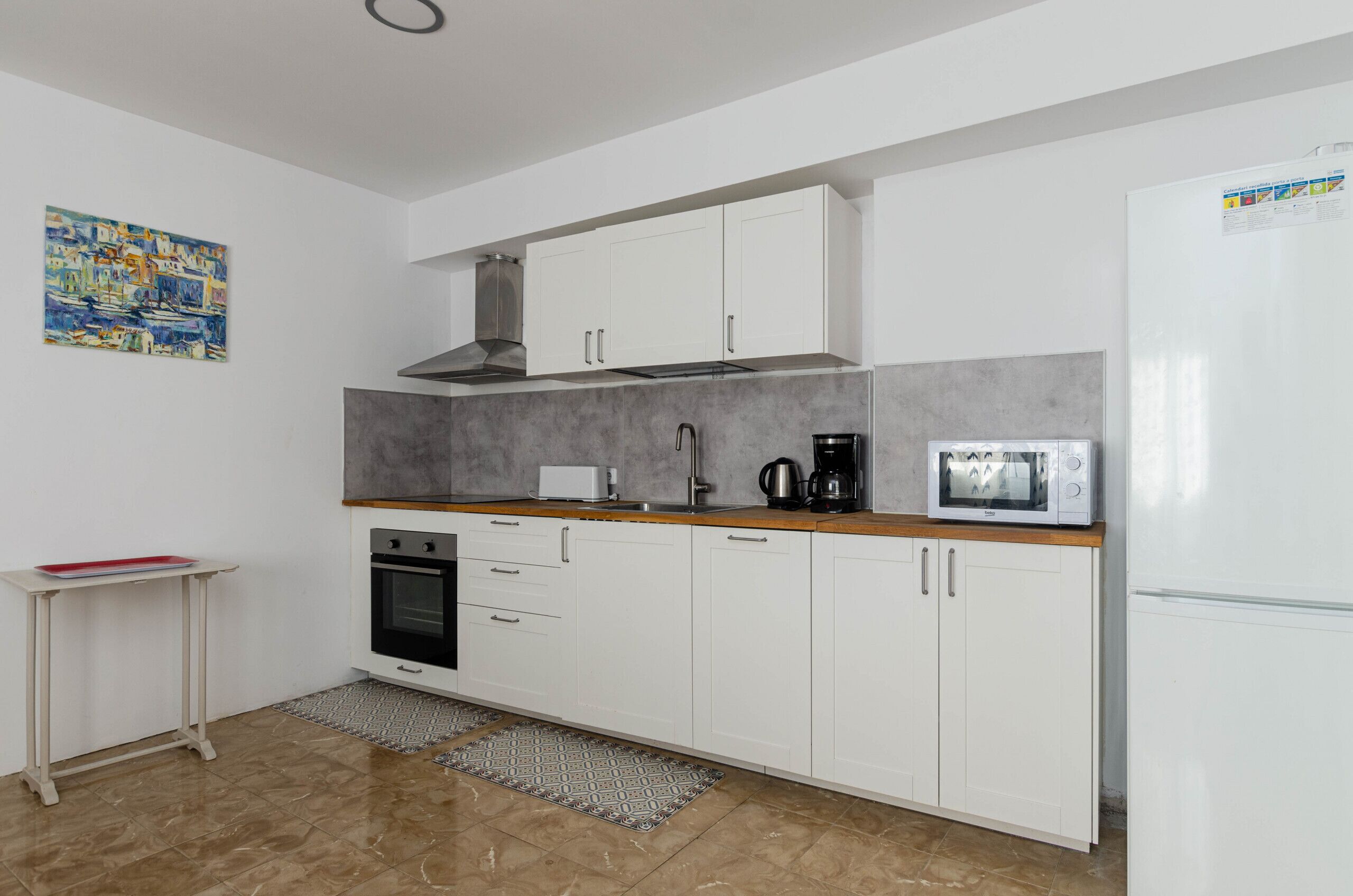 Réfrigérateur, micro-ondes, four, lave-vaisselle