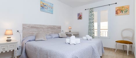 1 bedroom, iron/ironing board, travel cot, free WiFi