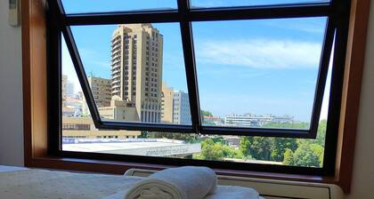 Golden Oak Porto - Cosy flat with breathtaking views, 10min to Porto City Centre