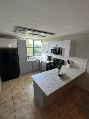 Mikrowelle, Ofen, Herdplatte