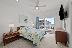 6 bedrooms, WiFi, bed sheets