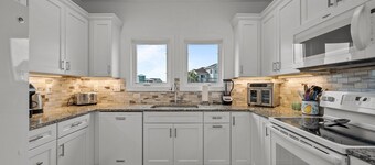 5BR Oceanfront House with Indoor Pool & Hot Tub