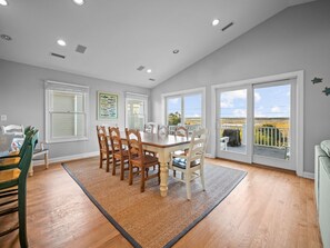 Dining - 5BR Ocean View House on North Topsail Beach - Pool (North Topsail Beach)
