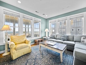 Smart TV, DVD player