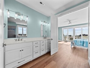 7 bedrooms, desk, free WiFi, bed sheets - 7BR - Ocean View - Sound Front House - Private Pool - Hot Tub (North Topsail Beach)