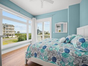 7 bedrooms, desk, free WiFi, bed sheets