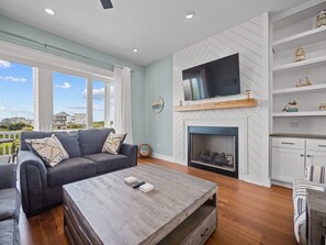 Smart TV, video games, foosball - 7BR - Ocean View - Sound Front House - Private Pool - Hot Tub (North Topsail Beach)