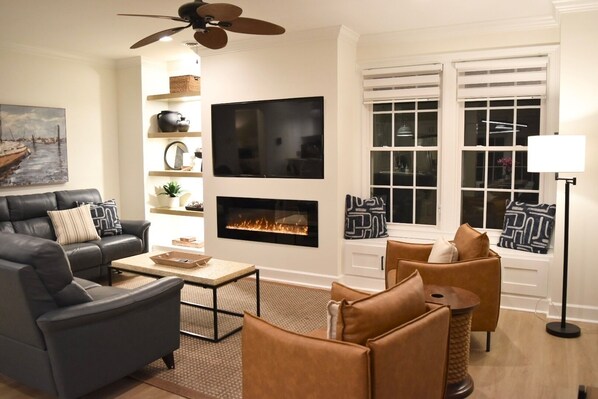 Smart TV - Oceanfront Luxury in Surfside Beach,  Private Pool + Private Beach Access (Surfside Beach)