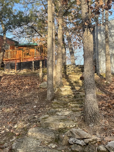 Cozy cabin close to the lake