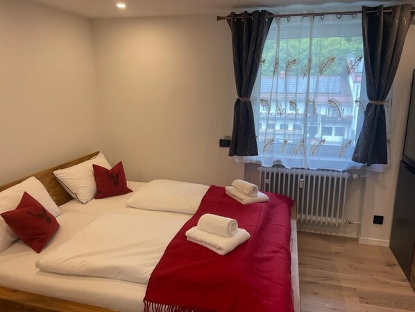 1 bedroom, free WiFi, bed sheets