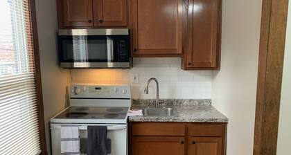 1 mile from Strong URMC, Downtown Rochester Micro Studio Tiny House Apartment