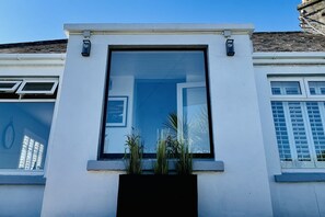 Interior detail - Wavecrest Holiday Cottage (Garryvoe)