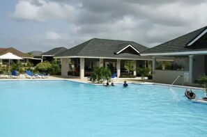 Piscina externa