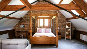 Honeymoon Room