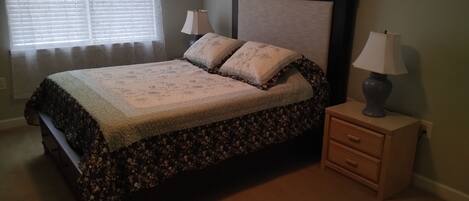 2 makuuhuonetta, Wi-Fi, vuodevaatteet