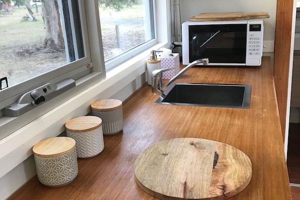 Fridge, microwave, stovetop, electric kettle