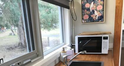 Manna Gums Tiny - Riddells Creek; Relax and Unwind