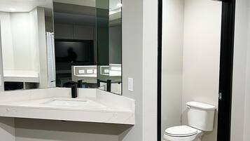 Single Room | Bilik Mandi | Hulu semburan hidrourut, kelengkapan dandanan diri percuma