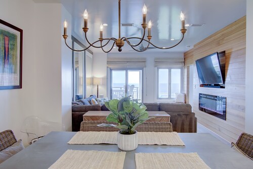 Unique and sophisticated 2 bed/2 bath oceanfront condo