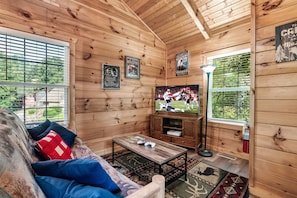 スマートテレビ、暖炉、テレビゲーム