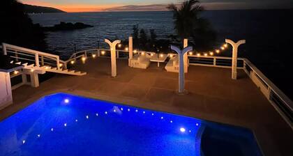 House by the sea"Casa Elena”La Gloria Escondida”