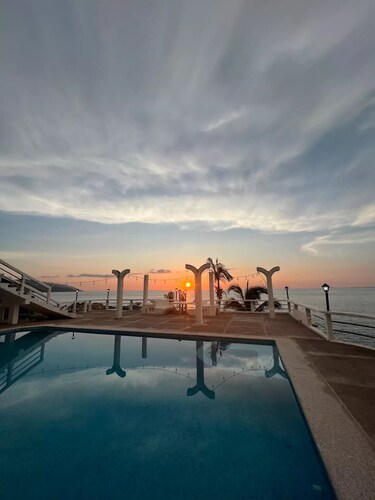 House by the sea"Casa Elena”La Gloria Escondida”