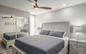 2 slaapkamers, een strijkplank/strijkijzer, gratis wifi, beddengoed