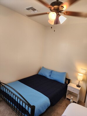 3 Schlafzimmer, Bügeleisen/Bügelbrett, kostenloses WLAN, Bettwäsche