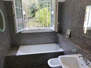 Hair dryer - Villa LA TEIGNOUSE for 6 persons between lake and ocean. (SOORTS HOSSEGOR)