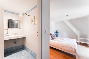 1 bedroom, Internet, bed sheets