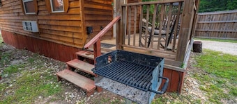 Durango: Sleep 4, Tiny Cabin, Pets, Near Park/Lake