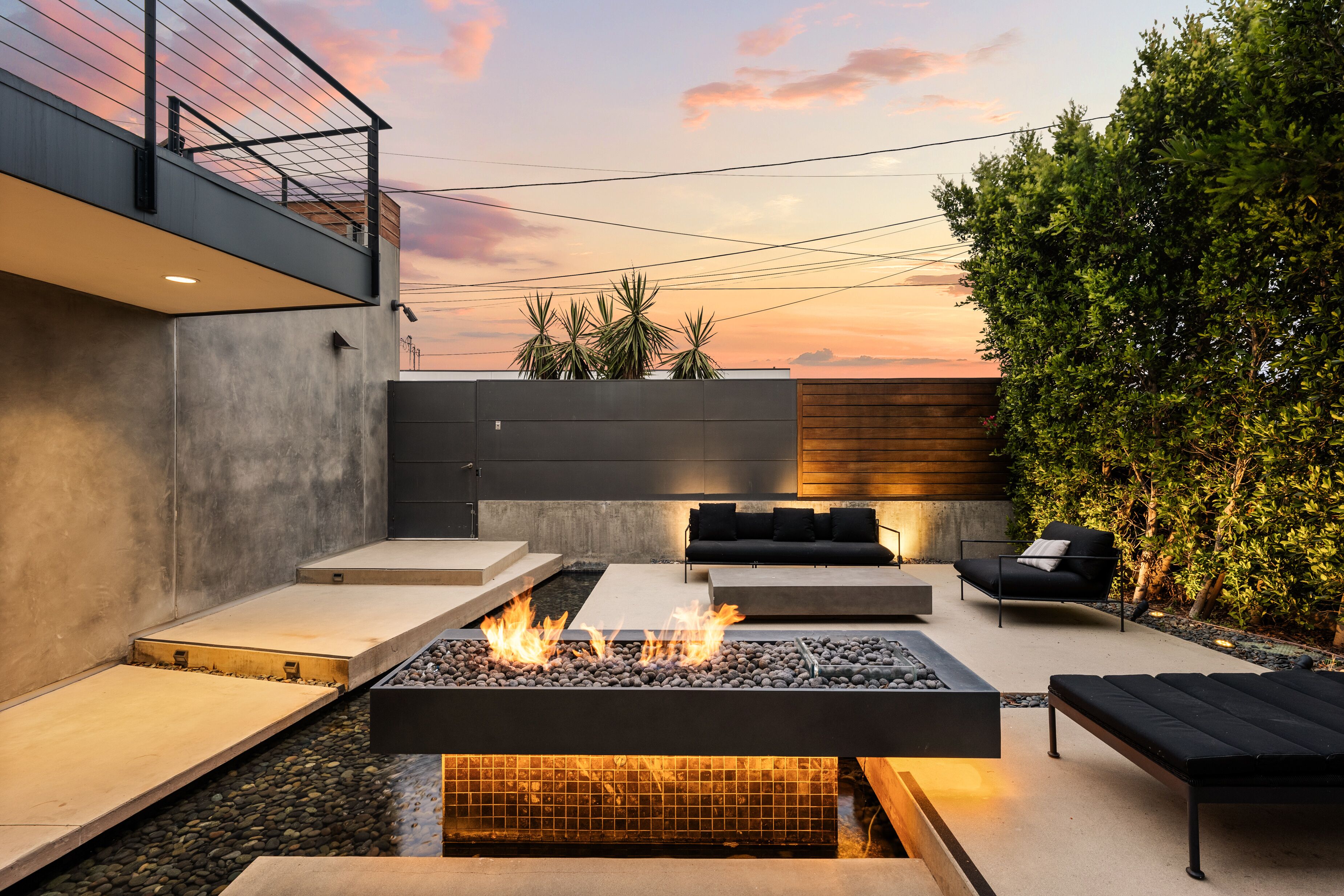 王室♦️リゾートホテル♦️セレブ御用達♦️ウォーターヒヤシンス 高級テーブル♦️引き取り Luxury Zen Japanese Retreat with Stunning Hollywood Hills Views