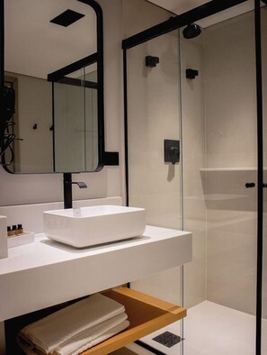Bathroom - Etoile Hotels - George V - Itaim Bibi (São Paulo)