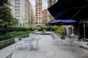 Outdoor dining - Etoile Hotels - George V - Itaim Bibi (São Paulo)