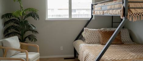 2 makuuhuonetta, Wi-Fi, vuodevaatteet