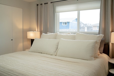 2 bedrooms, WiFi, bed sheets