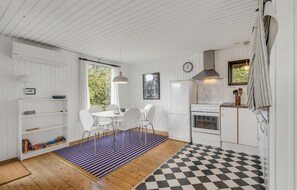 Kühlschrank, Mikrowelle, Herdplatte, Geschirrspüler