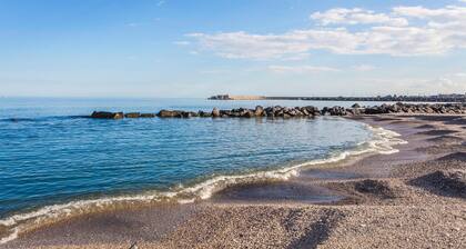 Gorgeous home in Caselle with kitchen