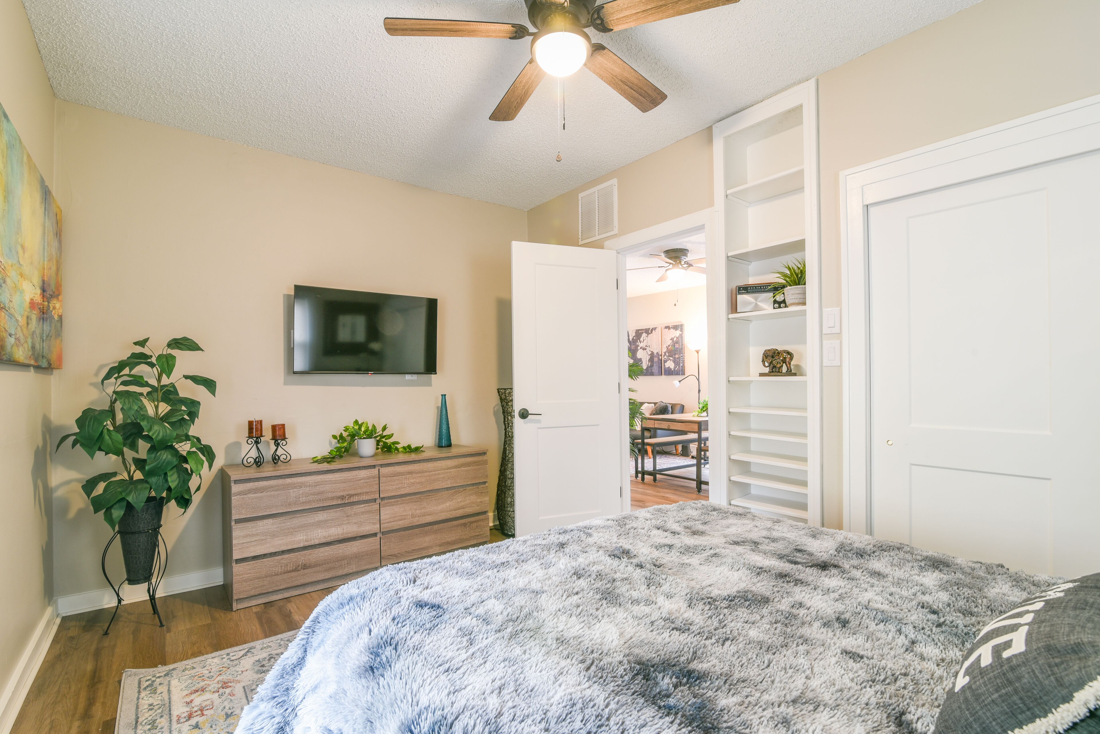 2 chambres, bureau, lit parapluie, Wi-Fi gratuit