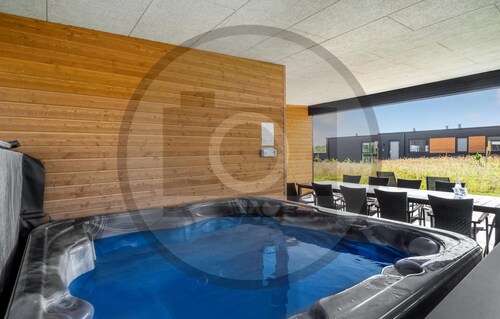 4 bedroom beautiful home in Løgstrup