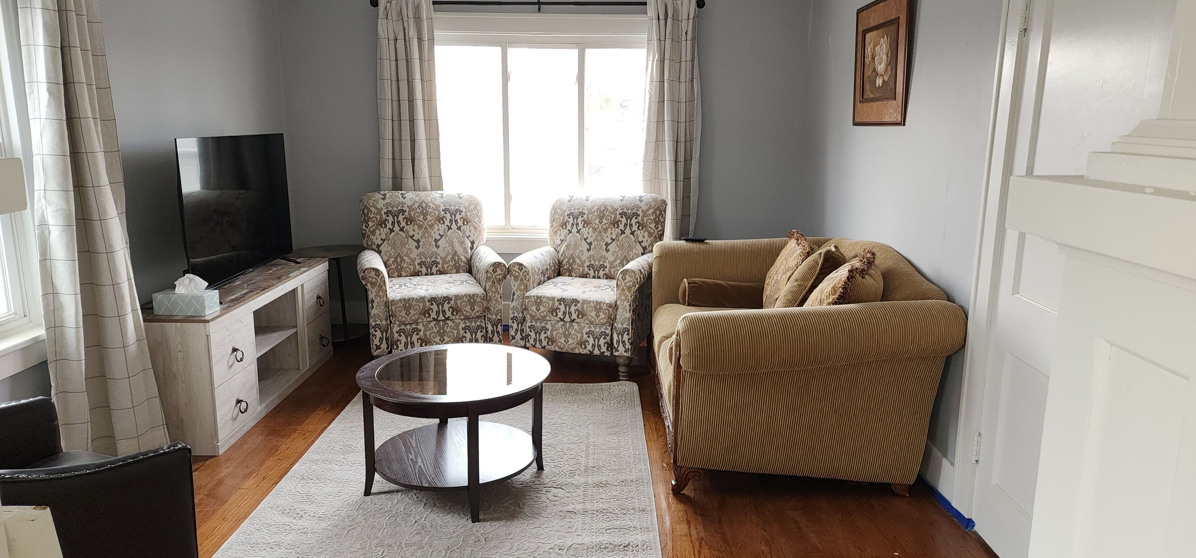 Smart TV, books, music library