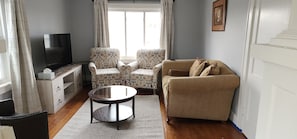 Smart-TV, bøker og musikkbibliotek