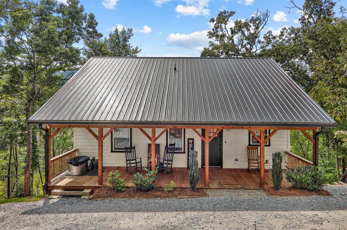 Graceland Mountain Cottage
