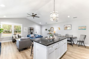 Interior - 257 San Marco · Brand New Bungalow | King Bed Suites | St Aug (St. Augustine)