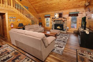 TV, fireplace, video games - Lake Life (Sevierville)