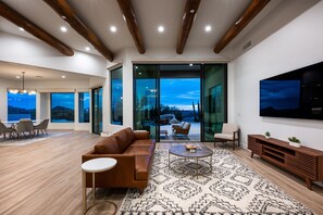 تلفزيون ذكي